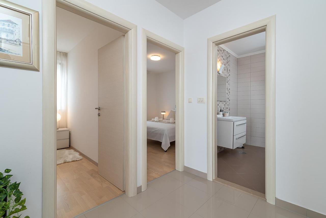 Apartman Marino Трогир Екстериор снимка