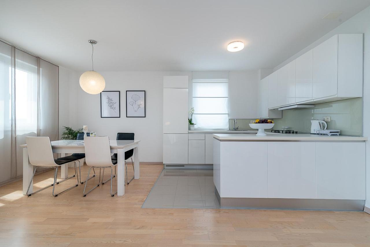 Apartman Marino Трогир Екстериор снимка