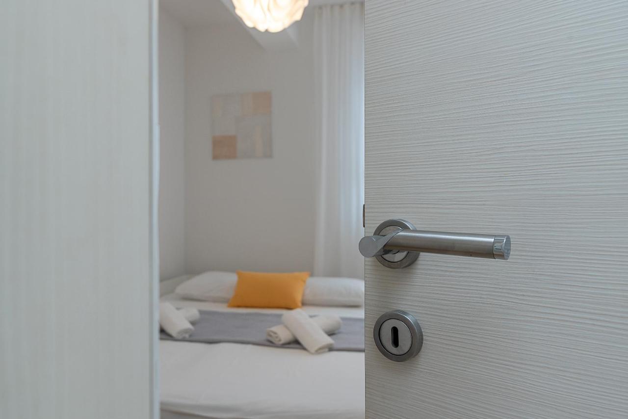 Apartman Marino Трогир Екстериор снимка