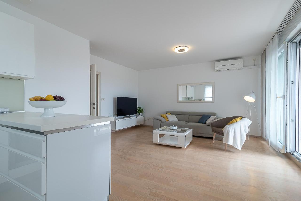 Apartman Marino Трогир Екстериор снимка